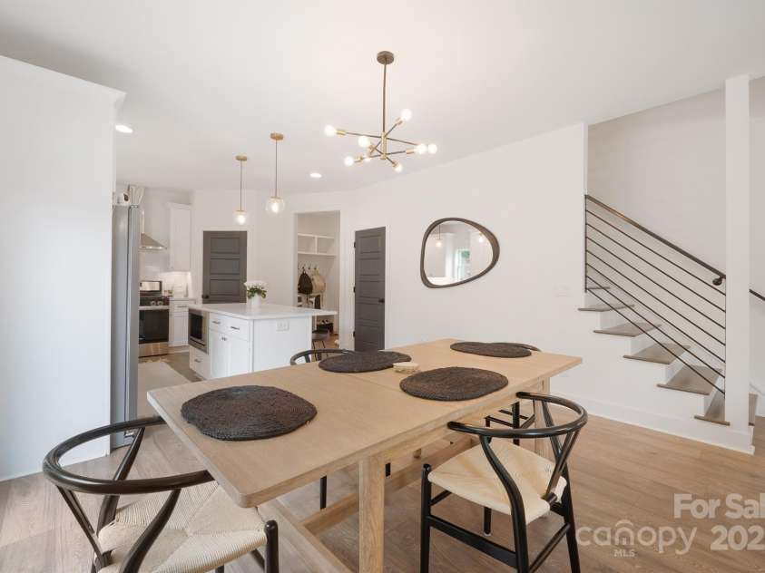 709 Tennyson Drive, Charlotte, NC 28208.  MLS# CAR4291372, YatesRealty ID 33447. 