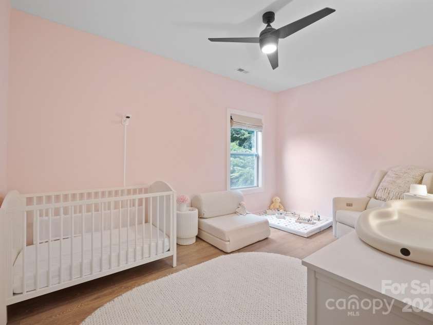 709 Tennyson Drive, Charlotte, NC 28208.  MLS# CAR4291372, YatesRealty ID 33447. 