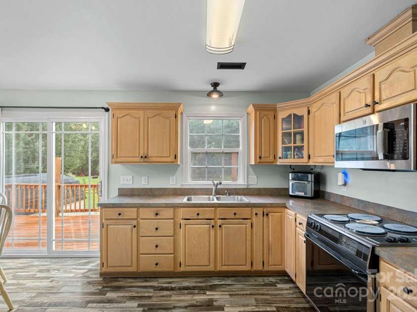 1420 Bradley Drive, Monroe, NC 28112.  MLS# CAR4290147, YatesRealty ID 33448. 
