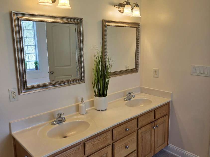 6901 Potter Road, Waxhaw, NC 28173.  MLS# CAR4398373, YatesRealty ID 33448. 