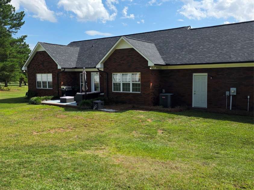 6901 Potter Road, Waxhaw, NC 28173.  MLS# CAR4398373, YatesRealty ID 33448. 
