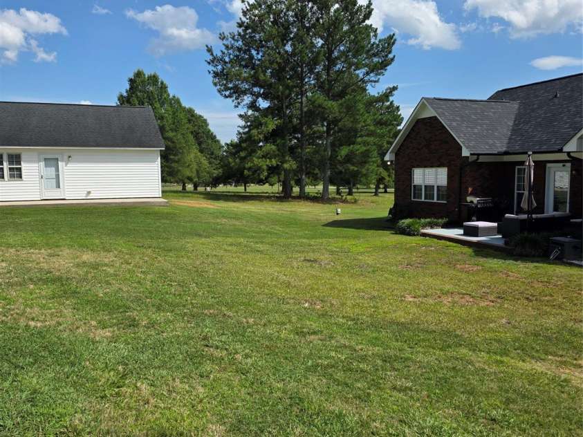6901 Potter Road, Waxhaw, NC 28173.  MLS# CAR4398373, YatesRealty ID 33448. 