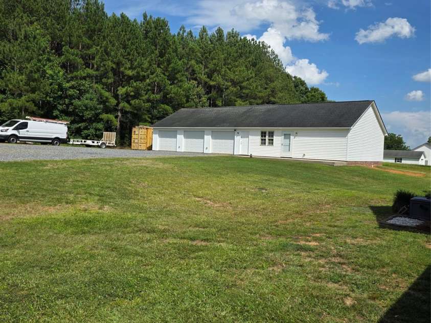 6901 Potter Road, Waxhaw, NC 28173.  MLS# CAR4398373, YatesRealty ID 33448. 