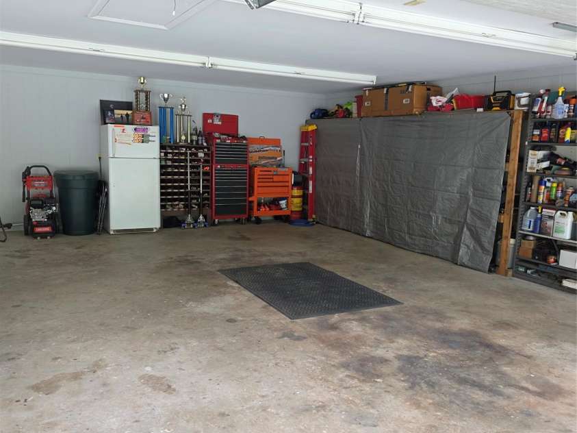 6901 Potter Road, Waxhaw, NC 28173.  MLS# CAR4398373, YatesRealty ID 33448. 