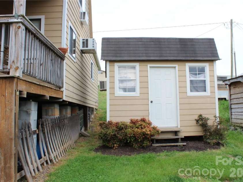 105 Filly Trail, Love Valley, NC 28625.  MLS# CAR4353834, YatesRealty ID 3345. 