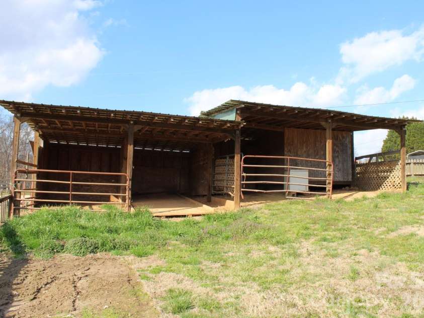 105 Filly Trail, Love Valley, NC 28625.  MLS# CAR4353834, YatesRealty ID 3345. 