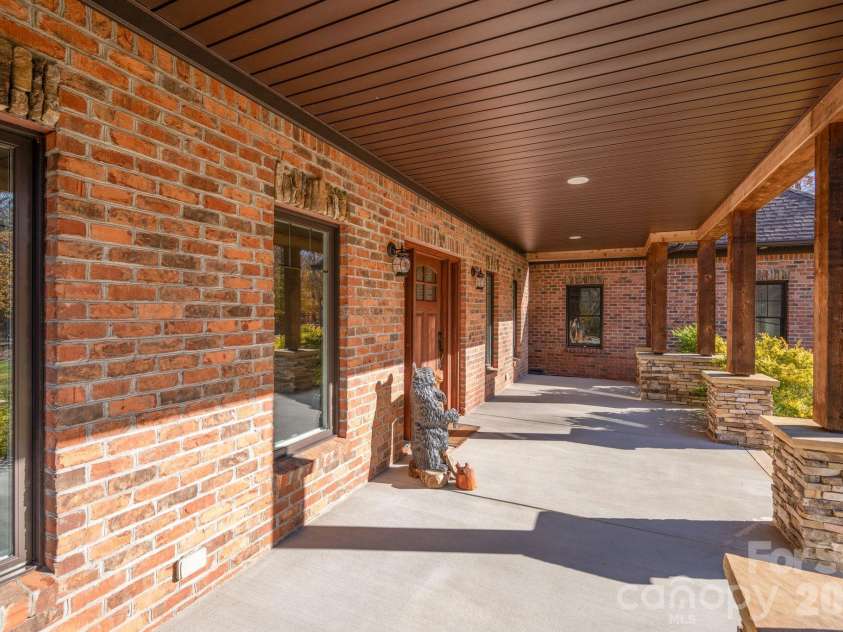 476 Ijames Church Road, Mocksville, NC 27028.  MLS# CAR4321556, YatesRealty ID 3345. 