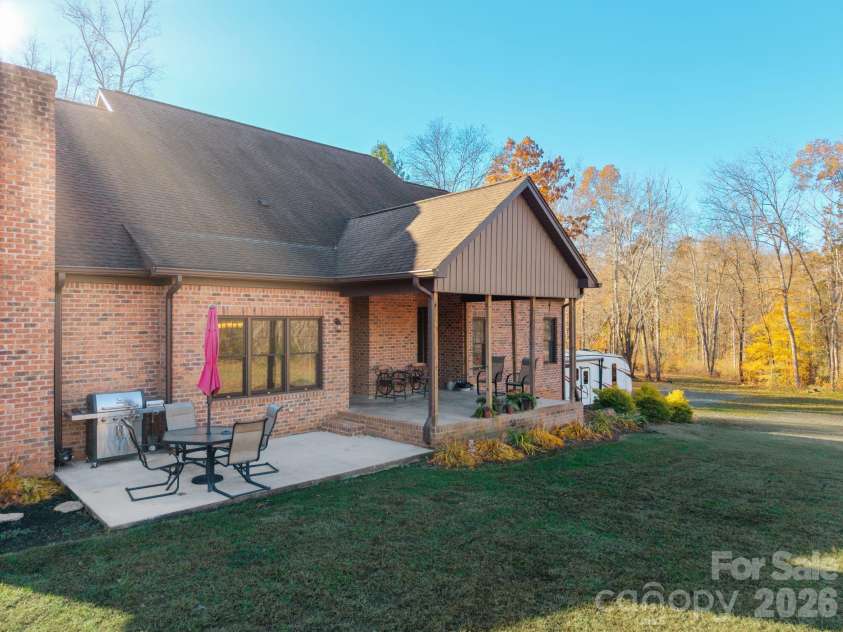 476 Ijames Church Road, Mocksville, NC 27028.  MLS# CAR4321556, YatesRealty ID 3345. 