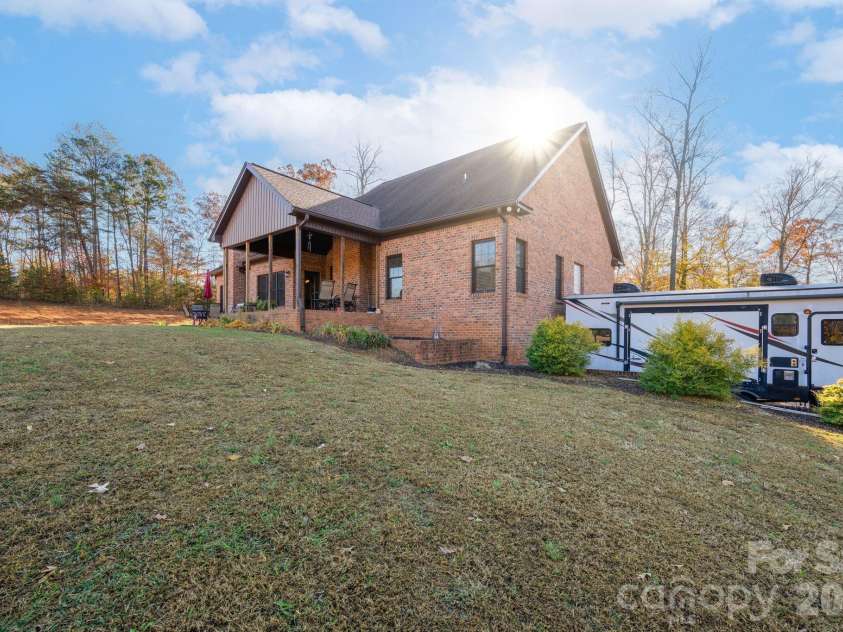 476 Ijames Church Road, Mocksville, NC 27028.  MLS# CAR4321556, YatesRealty ID 3345. 