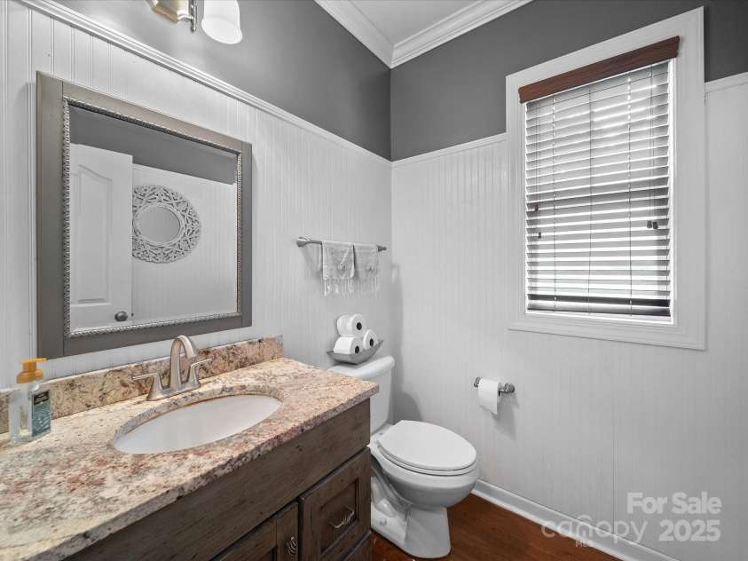 1808 Mill Chase Lane, Waxhaw, NC 28173.  MLS# CAR4273047, YatesRealty ID 33450. Main Level Powder Room
