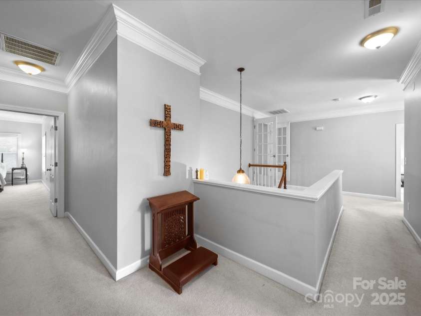 1808 Mill Chase Lane, Waxhaw, NC 28173.  MLS# CAR4273047, YatesRealty ID 33450. Upper Hall Way