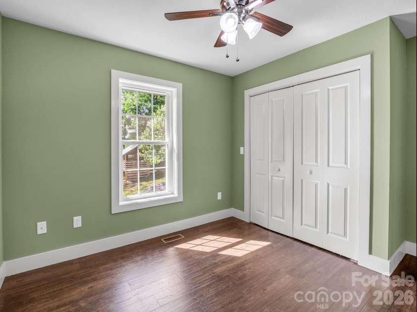 18 Old Chapman Place, Leicester, NC 28748.  MLS# CAR4398287, YatesRealty ID 33451. Bedroom #2
