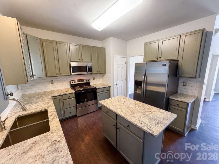 2007 Turtle Point Road, Charlotte, NC 28262.  MLS# CAR4397661, YatesRealty ID 33452. 
