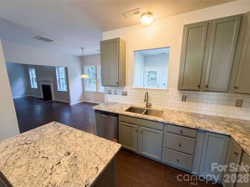 2007 Turtle Point Road, Charlotte, NC 28262.  MLS# CAR4397661, YatesRealty ID 33452. 