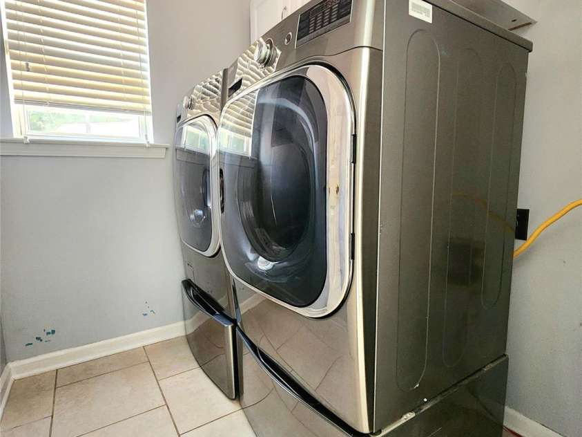 3108 Leicester Drive, Matthews, NC 28104.  MLS# CAR4273799, YatesRealty ID 33452. Full Laundry Room