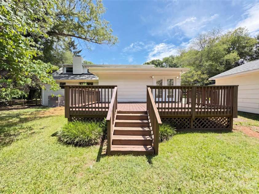 11932 Idlewild Road, Matthews, NC 28105.  MLS# CAR4397057, YatesRealty ID 33453. 