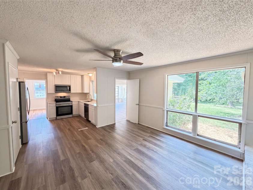 11932 Idlewild Road, Matthews, NC 28105.  MLS# CAR4397057, YatesRealty ID 33453. 