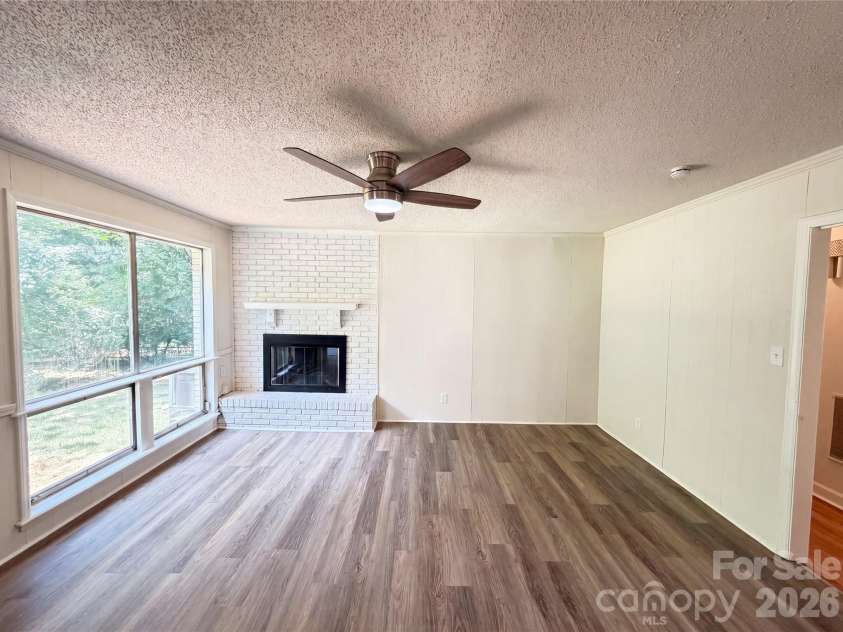11932 Idlewild Road, Matthews, NC 28105.  MLS# CAR4397057, YatesRealty ID 33453. 