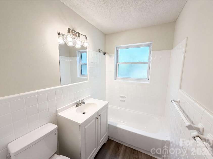 11932 Idlewild Road, Matthews, NC 28105.  MLS# CAR4397057, YatesRealty ID 33453. 