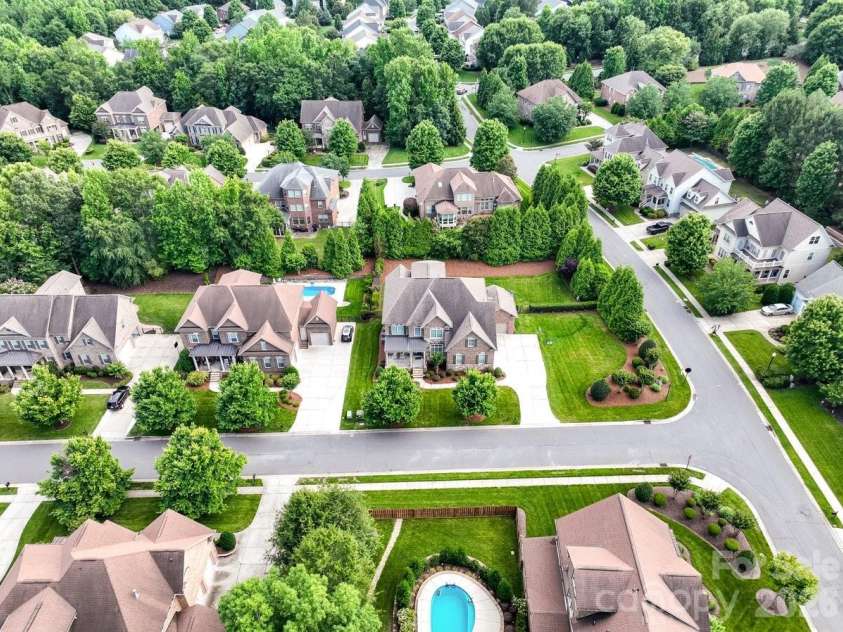 7323 Harcourt Crossing, Fort Mill, SC 29707.  MLS# CAR4385185, YatesRealty ID 33455. 