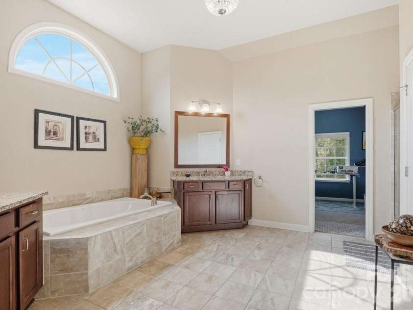 7323 Harcourt Crossing, Fort Mill, SC 29707.  MLS# CAR4385185, YatesRealty ID 33455. 