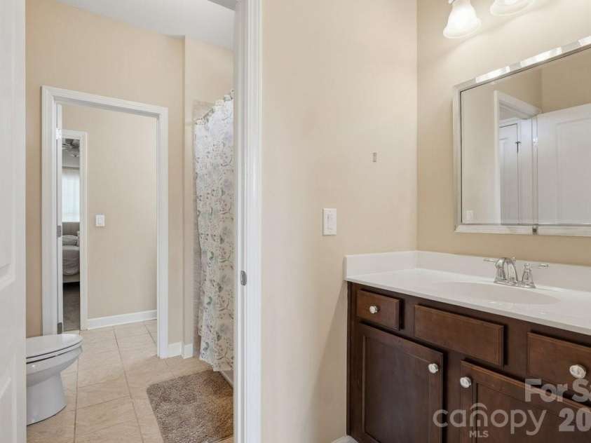 7323 Harcourt Crossing, Fort Mill, SC 29707.  MLS# CAR4385185, YatesRealty ID 33455. 