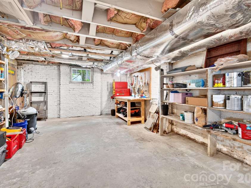 15 Westgate Road, Asheville, NC 28806.  MLS# CAR4397245, YatesRealty ID 33456. Workshop or Hobby Room