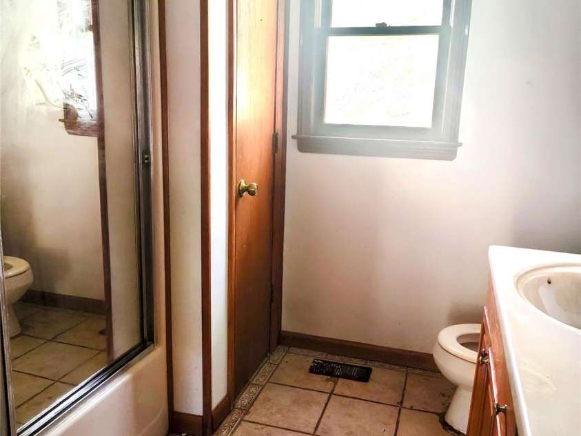 132 Eaker Drive, Cherryville, NC 28021.  MLS# CAR4265842, YatesRealty ID 33457. 