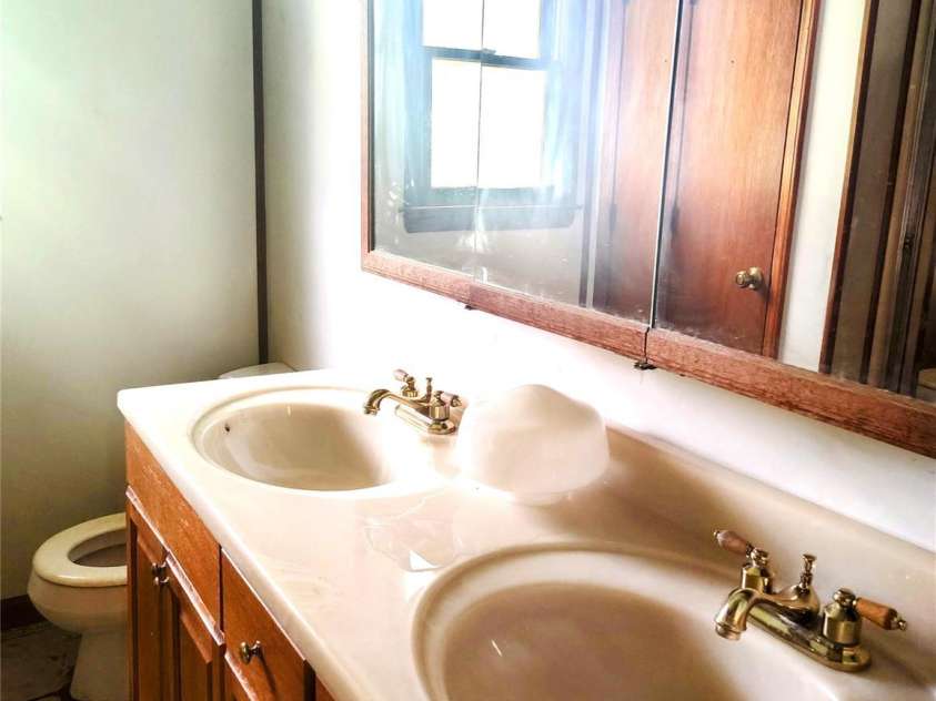 132 Eaker Drive, Cherryville, NC 28021.  MLS# CAR4265842, YatesRealty ID 33457. 