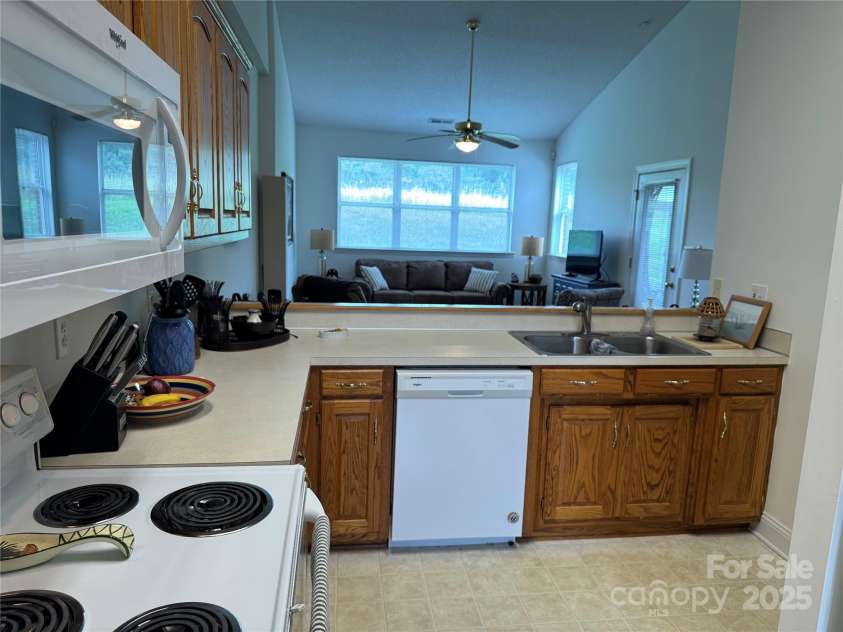 3910 Azalea Trail, Denver, NC 28037.  MLS# CAR4292732, YatesRealty ID 33458. 