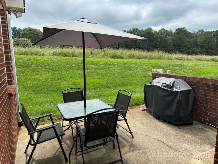 3910 Azalea Trail, Denver, NC 28037.  MLS# CAR4292732, YatesRealty ID 33458. 