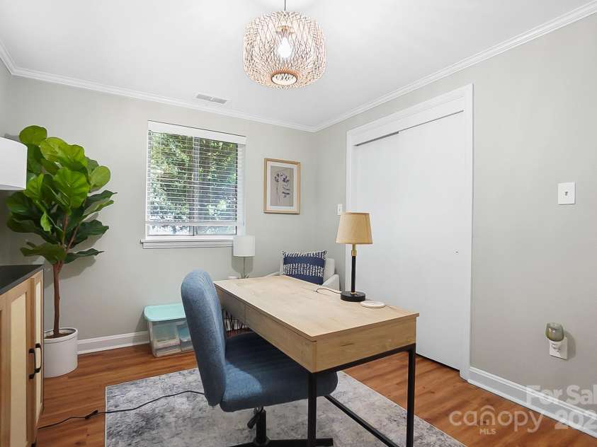 1029 Sewickley Drive, Charlotte, NC 28209.  MLS# CAR4284527, YatesRealty ID 33459. 4th Bedroom