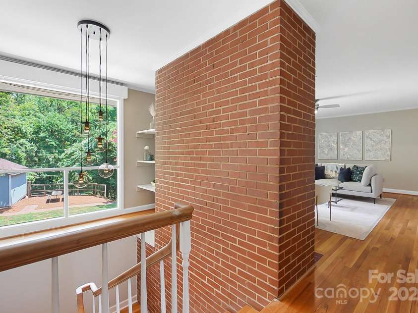 1029 Sewickley Drive, Charlotte, NC 28209.  MLS# CAR4284527, YatesRealty ID 33459. Grand Front Entrance