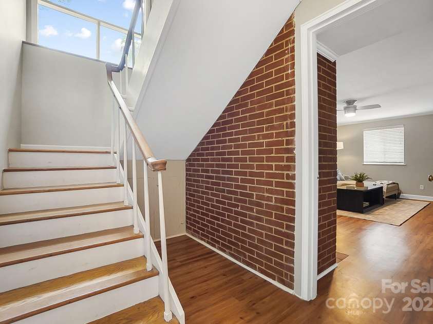 1029 Sewickley Drive, Charlotte, NC 28209.  MLS# CAR4284527, YatesRealty ID 33459. Staircase