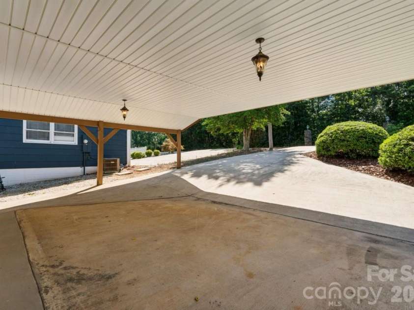 918 Pinehaven Drive, New London, NC 28127.  MLS# CAR4396889, YatesRealty ID 33459. Carport