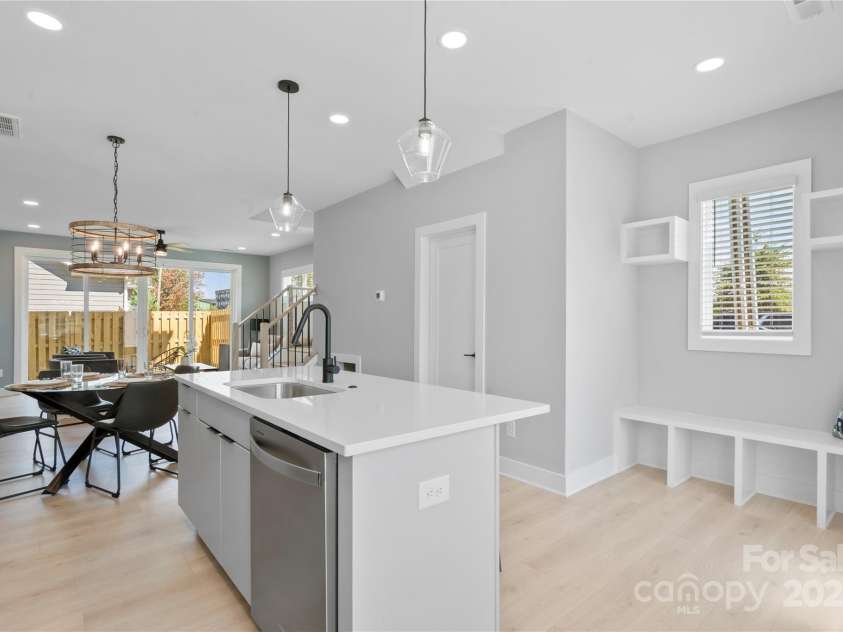 206 Freeland Lane, Charlotte, NC 28217.  MLS# CAR4227728, YatesRealty ID 3346. 