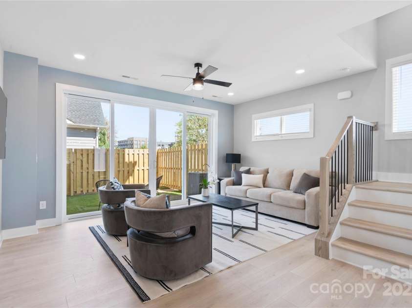 206 Freeland Lane, Charlotte, NC 28217.  MLS# CAR4227728, YatesRealty ID 3346. 