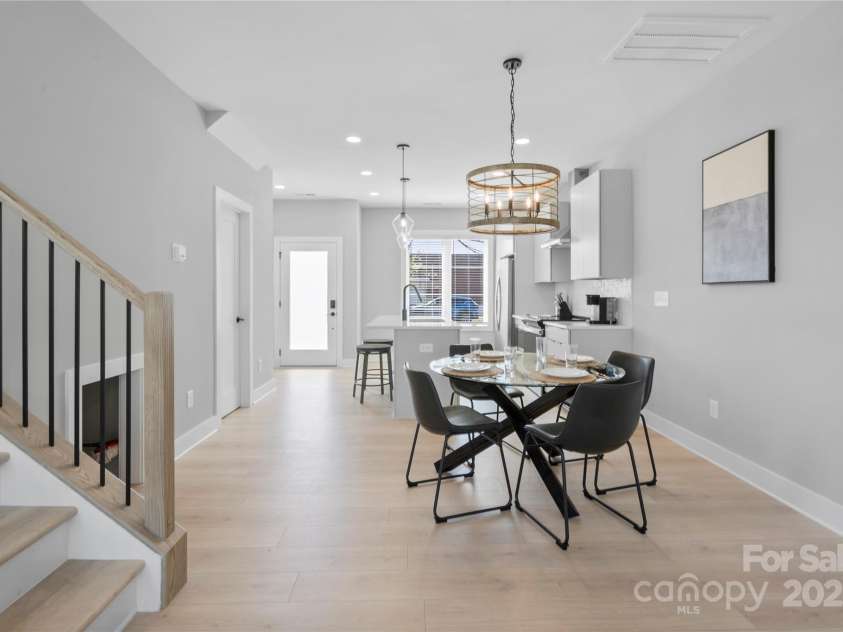 206 Freeland Lane, Charlotte, NC 28217.  MLS# CAR4227728, YatesRealty ID 3346. 