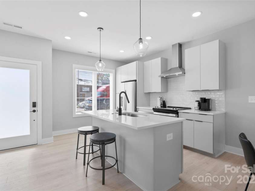 206 Freeland Lane, Charlotte, NC 28217.  MLS# CAR4227728, YatesRealty ID 3346. 