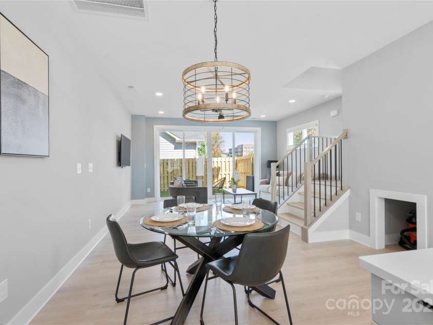 206 Freeland Lane, Charlotte, NC 28217.  MLS# CAR4227728, YatesRealty ID 3346. 