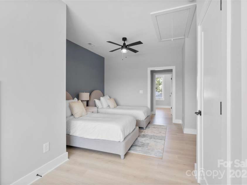 206 Freeland Lane, Charlotte, NC 28217.  MLS# CAR4227728, YatesRealty ID 3346. 