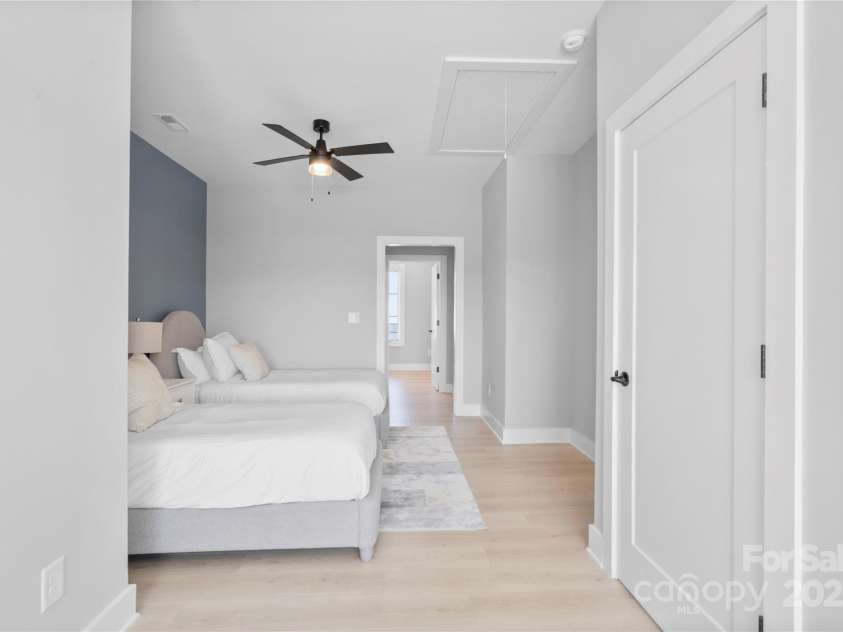 206 Freeland Lane, Charlotte, NC 28217.  MLS# CAR4227728, YatesRealty ID 3346. 