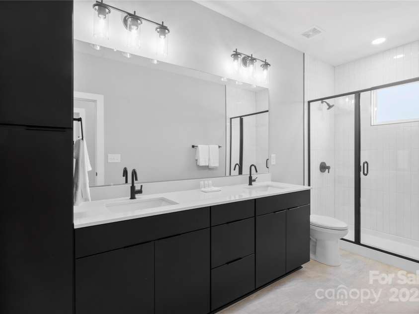 206 Freeland Lane, Charlotte, NC 28217.  MLS# CAR4227728, YatesRealty ID 3346. 