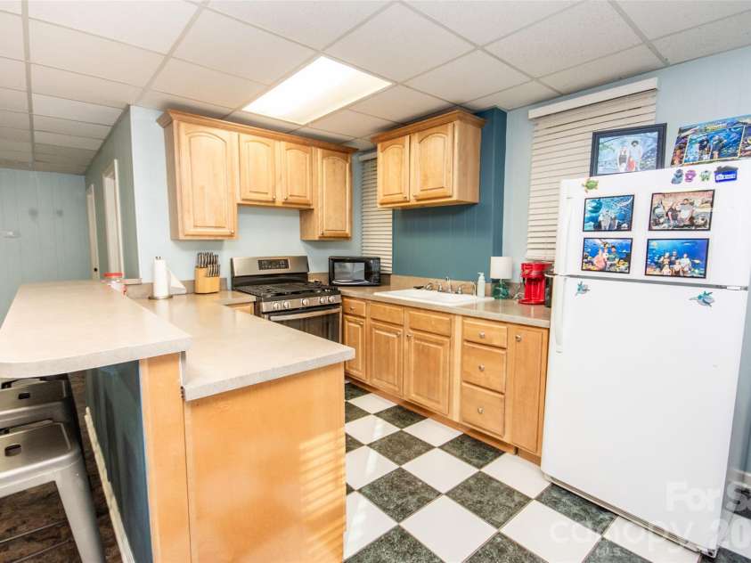 2193 Hawthorne Lane, Wilkesboro, NC 28697.  MLS# CAR4325511, YatesRealty ID 3346. 2nd kitchen