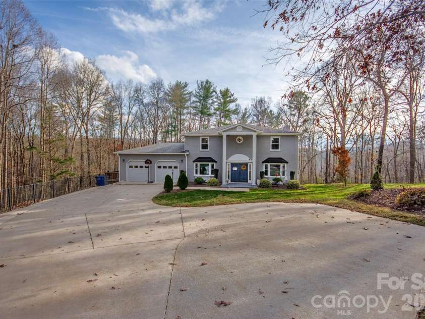 2193 Hawthorne Lane, Wilkesboro, NC 28697.  MLS# CAR4325511, YatesRealty ID 3346. 