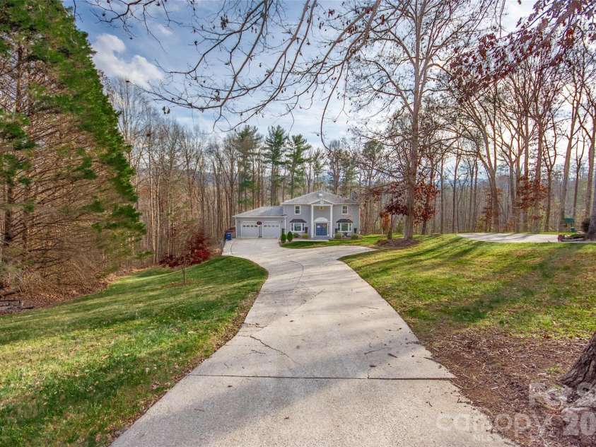 2193 Hawthorne Lane, Wilkesboro, NC 28697.  MLS# CAR4325511, YatesRealty ID 3346. 
