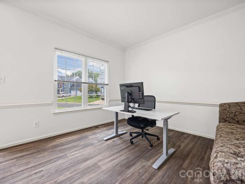 13020 Shannon Park Lane, Charlotte, NC 28273.  MLS# CAR4381571, YatesRealty ID 33460. 