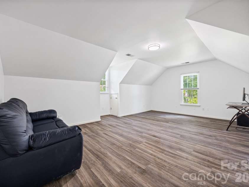 13020 Shannon Park Lane, Charlotte, NC 28273.  MLS# CAR4381571, YatesRealty ID 33460. 