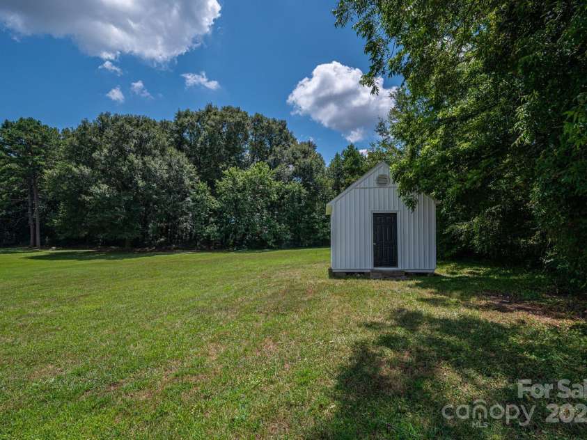 606 Mauney Avenue, Kings Mountain, NC 28086.  MLS# CAR4287691, YatesRealty ID 33460. 
