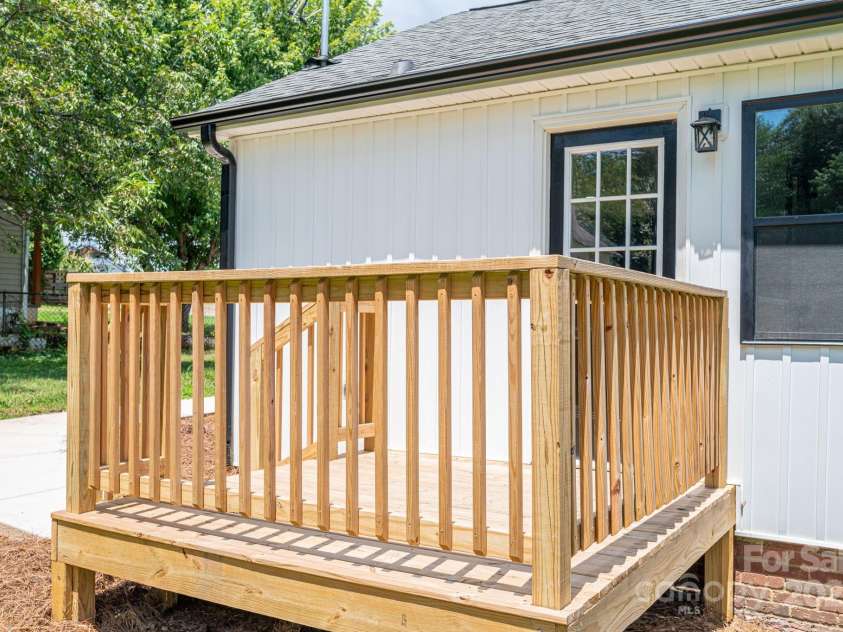 606 Mauney Avenue, Kings Mountain, NC 28086.  MLS# CAR4287691, YatesRealty ID 33460. 